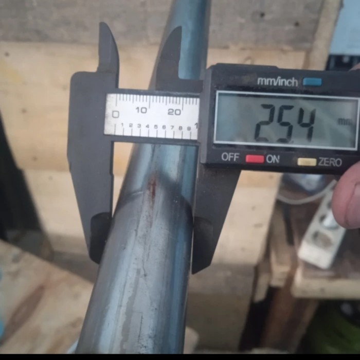 pipa besi od 25mm x tebal 2mm x 1500mm