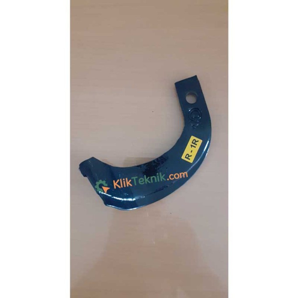 Rear Blade 1 (R) atau Pisau Cakar Baja RTH
