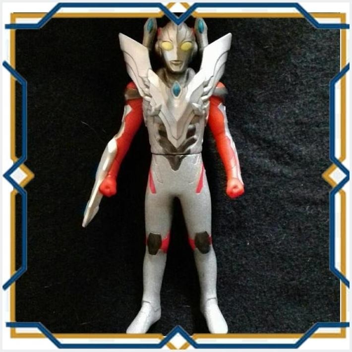 [DHS] BANDAI 14 CM ULTRA HERO X SERIES ULTRAMAN X ZERO ARMOR