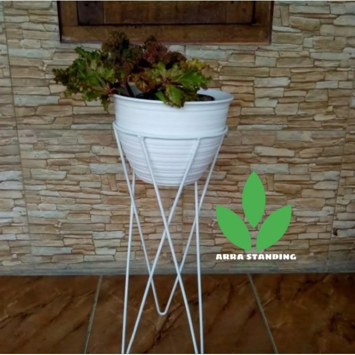 Standing Rak Pot Bunga Besi Single Tinggi 50Cm Diameter 18Cm