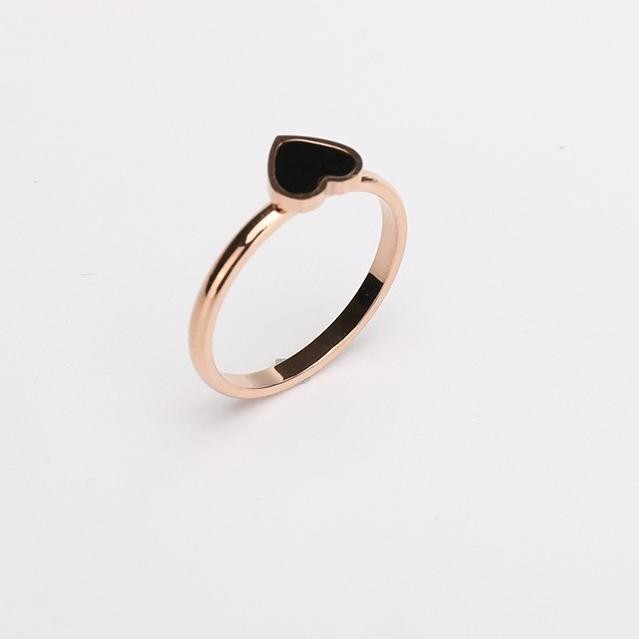 Cincin love/cincin titanium love impor anti karat/cincin love titanium