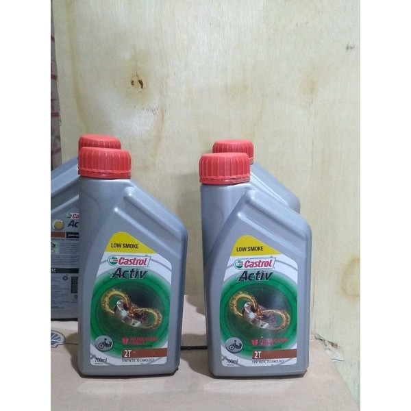 Oli Mesin Motor Castrol 2 Tak Lowsmoke 700 Ml - Oli Motor 2 Tak Suzuki