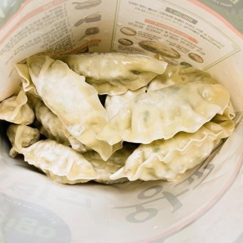 

GYOZA WANG MANDU BIBIGO / PANGSIT KOREA / DUMPLING / FROZEN MANDU