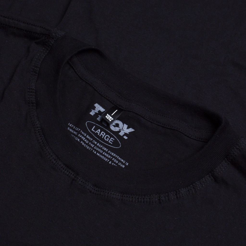 Troy Company T-Shirt Kaos Hitam Quotes Series Think Positively MT 2280