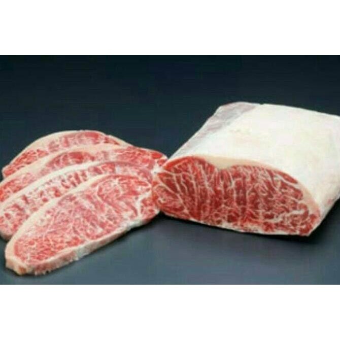 

Sirloin Hokubee Meltique Beef Steak / Striploin Meltik Steak 200gr TRS