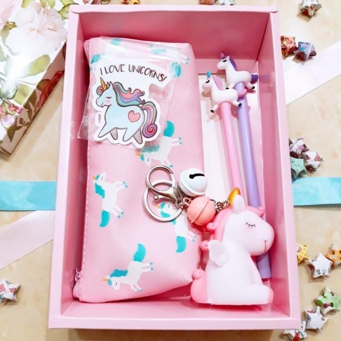 

Paket Giftbox / Hampers / Hadiah Pastel Unicorn 4 Pacar Cewek