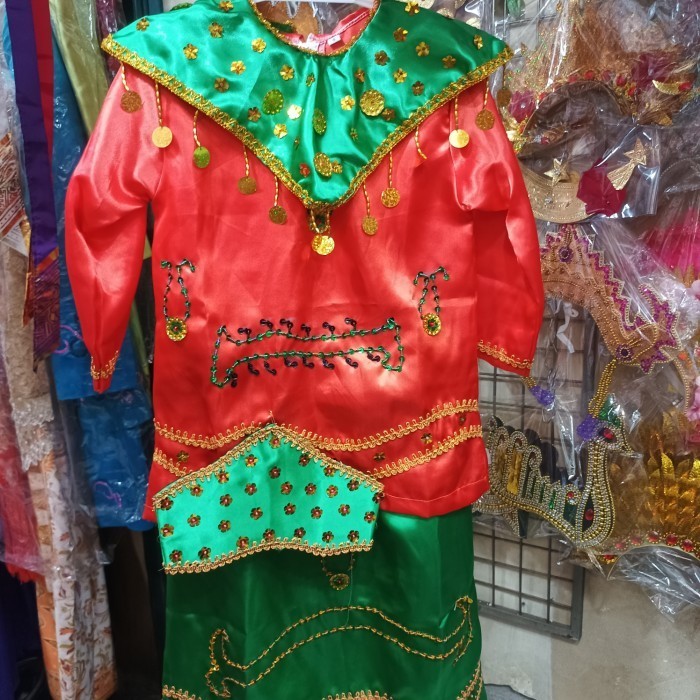 Baju Adat Anak Banjar Cewe
