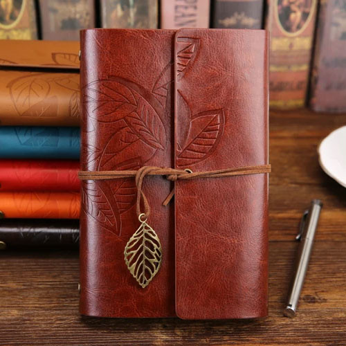 

Toddi PHANTACI Buku Catatan Binder Kulit Retro Leaf Kertas B7 - BSD666