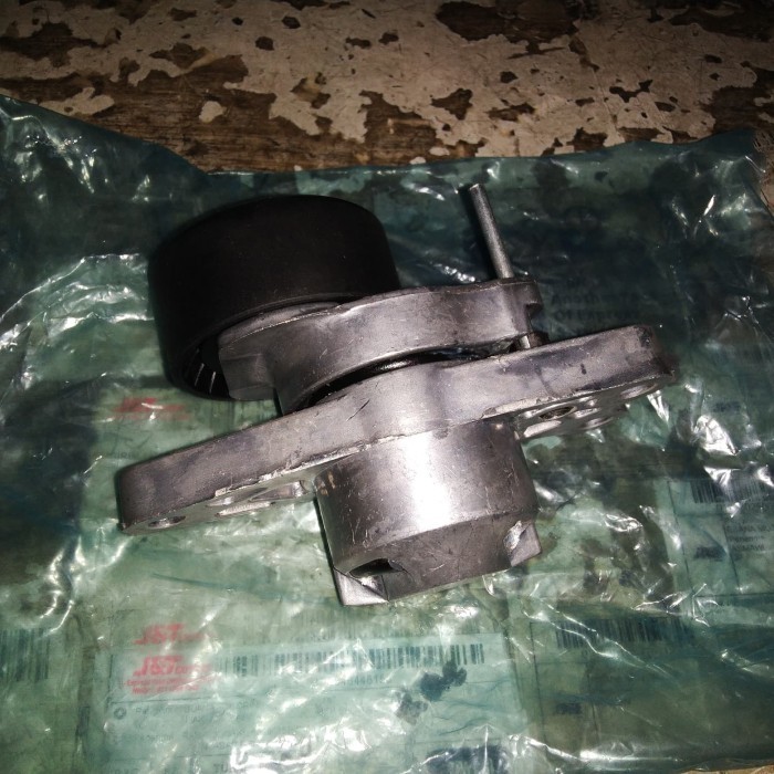 Paling Berkualitas Tensioner Fanbelt Peugeot 206