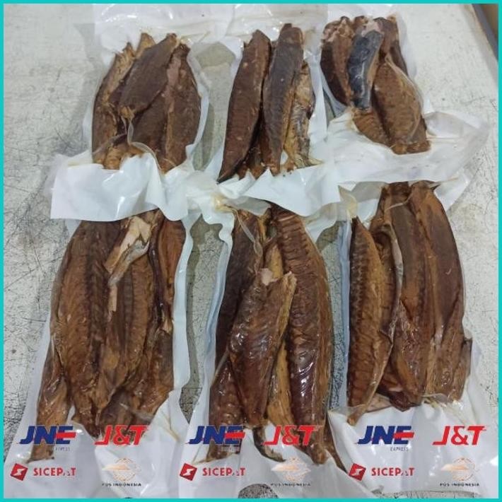 

BISMILLAH IKAN CAKALANG FUFU ATAU CAKALANG ASAP BERAT 1KG DIJAMIN DAGING SEMUA ALISUP