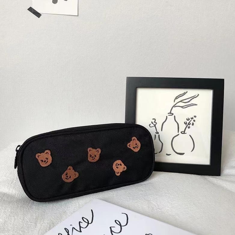 

Tr21 Kotak Pensil Premium Korean Bear / Pensil Case / Makeup Pouch / Tempat Pensil Aesthetic Korea Simple Elegan Terlaris