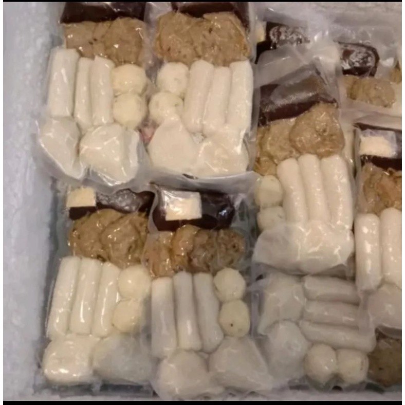 

PAKET PEMPEK CAMPUR PEMPEK ULTAH PEMPEK TART KUE ULTAH KHAS PALEMBANG ASLI PALEMBANG