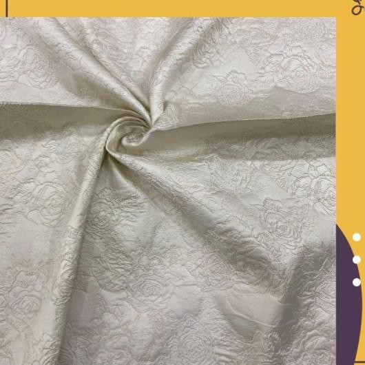 Kain Jacquard Emboss Kembang Timbul Warna Putih