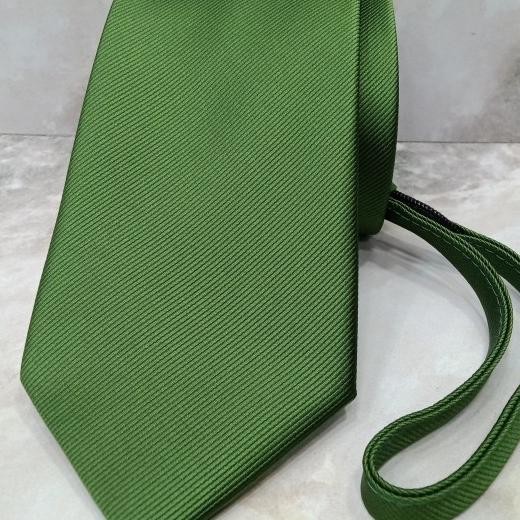 Dasi Hijau Sage Green Dasi Hijau Polos Pria