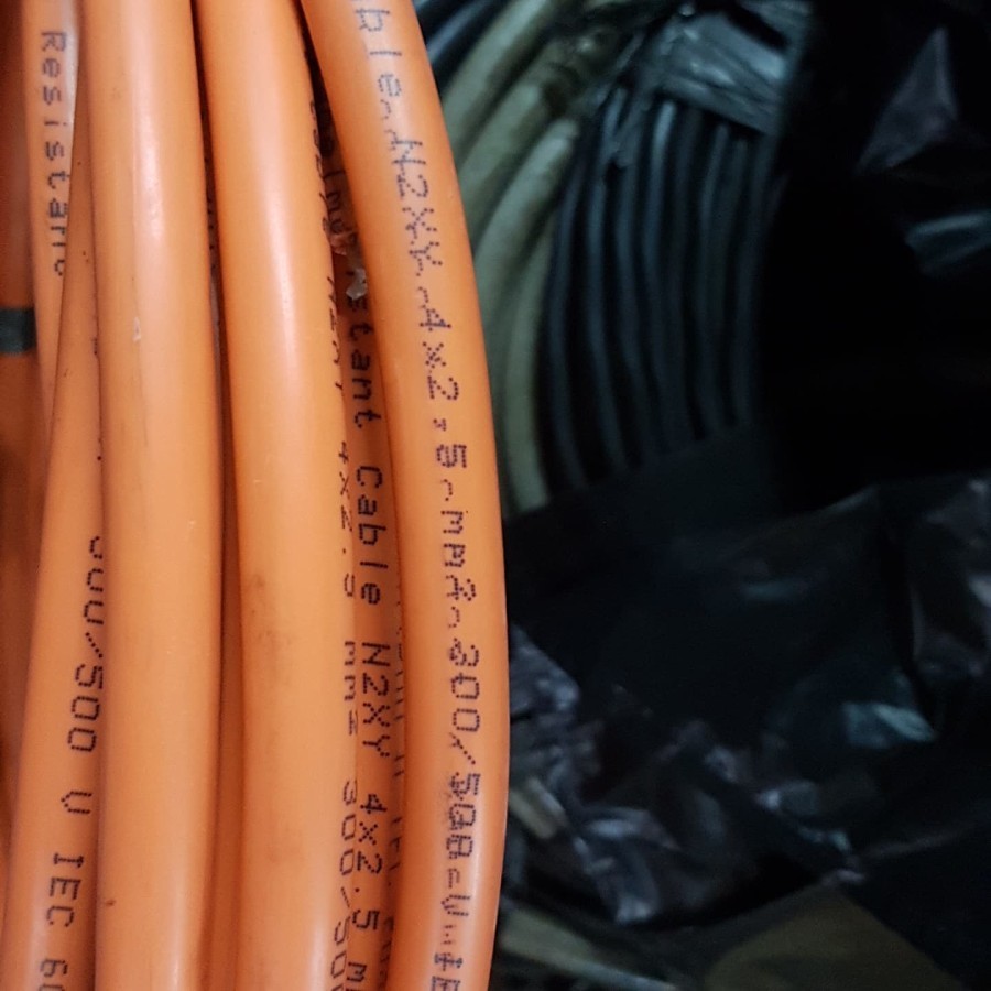 Kabel FRC ( Kabel Tahan Panas ) 4x2,5 4x2.5 mm Meteran
