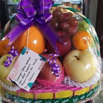 

SALE parsel buah Lampung hampers lampung parsel buah parcel buah free kartu ucapan parcel buah natal hampers natal lampung -33