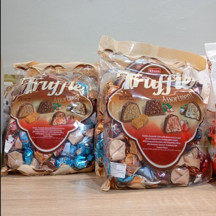 

Cokelat Truffle Coklat Khas Oleh - Oleh Haji Dan Umroh Kualitas Import Turki Gerai Moslem