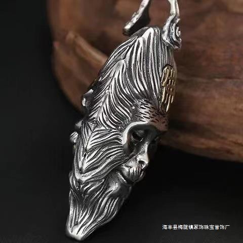 Kalung Buddha Antik Ajaib Secepat Kilat Kemenangan Melalui Kalung Buddha