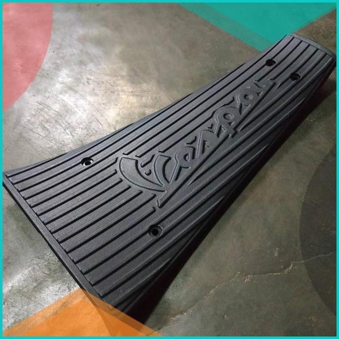 Lidah tengah Vespa Klasik bahan plastik model new px 140BZ4 sparepart