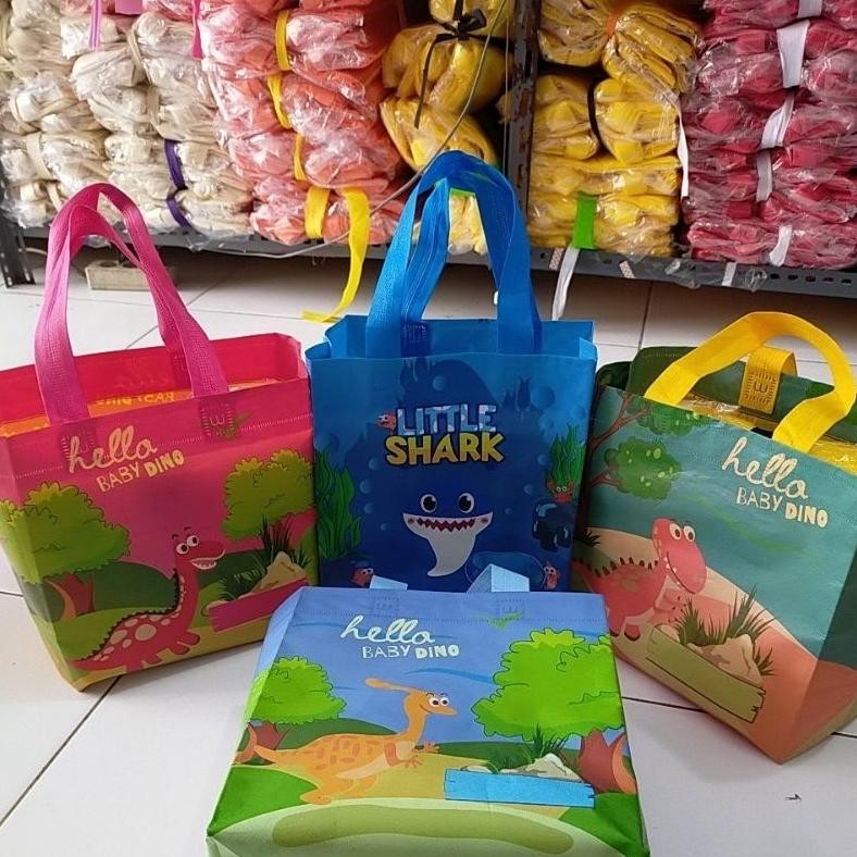 

SPECIAL Goodiebag ulang tahun 25x25x15 DINO[Lusinan isi 12pcs] - tas ulang tahun baby dino ter-98