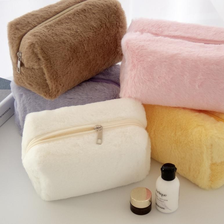 

PROMO Lucy Pouch - Tempat Pensil Alat Tulis Bulu Pouch Make Up Mini Aesthetic Import PC002 uh-22