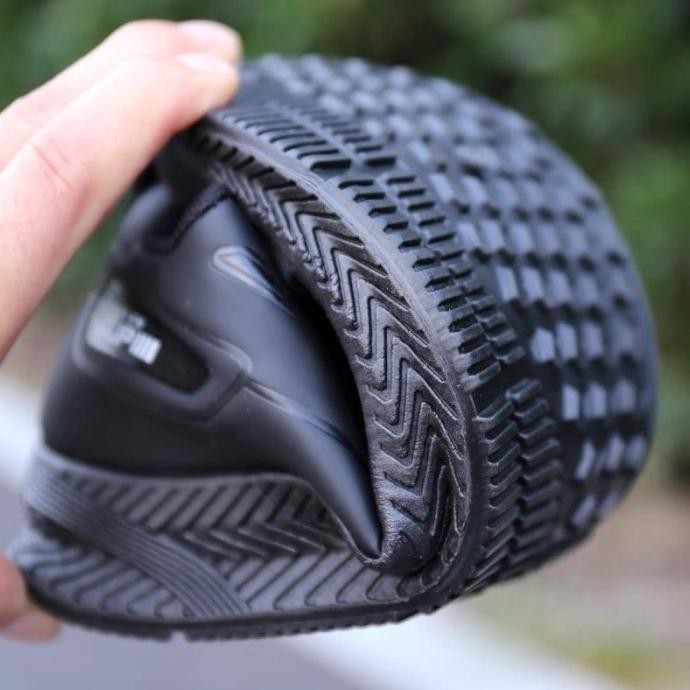 Sepatu Sneakers Pria Hitam Black List Merah Kets Fashion Remaja Dewasa WS04