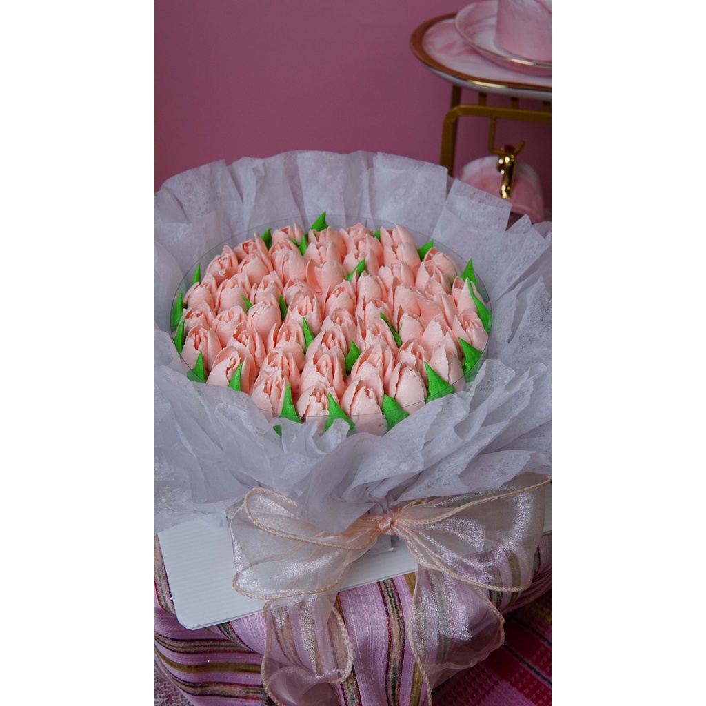 

PINK CAKE BOUQUET