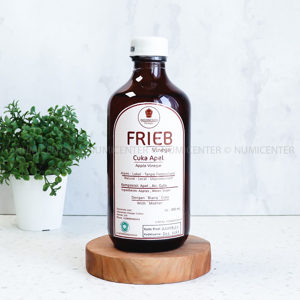 

300Ml Vinegar Cuka Apel Halal Mui - Frieb