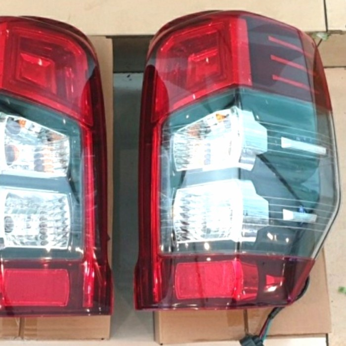 Terlaris Toel Lampu Stop Lamp Belakang All New Triton Gls Hdx 2020-2021 Hid