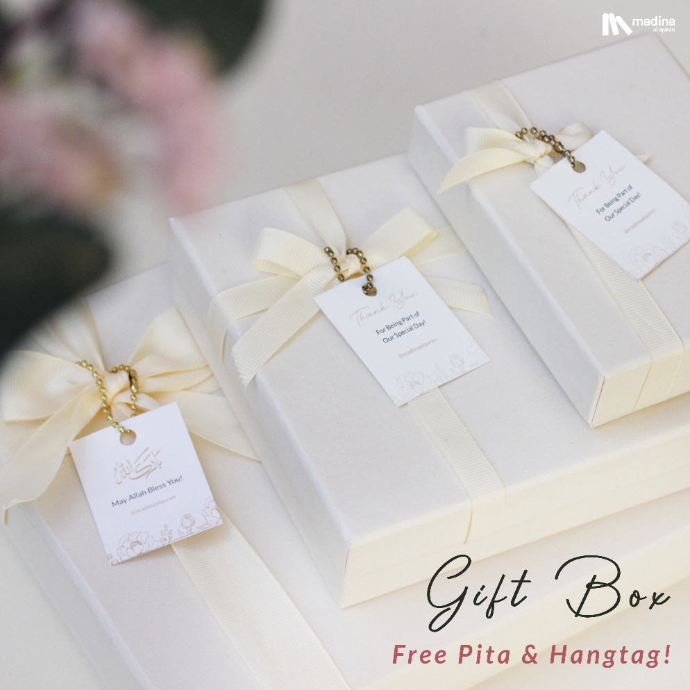 

gtad -63 Madinaquran - Box Kotak Hadiah / Gift Seserahan Hantaran Hampers Quran 42