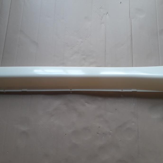 Moulding Kijang Krista Dpn Kanan