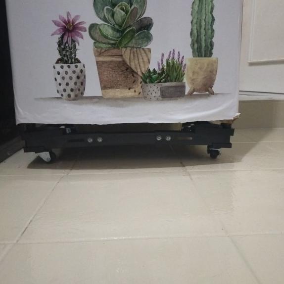 Sparepart KULKAS Polytron RODA ALAS Tatakan Freezer 1 Pintu 2 Showcase Besi Murah 506