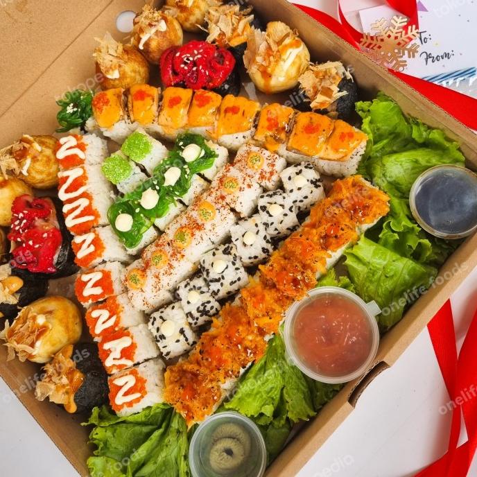 

Hampers gift sushi platter