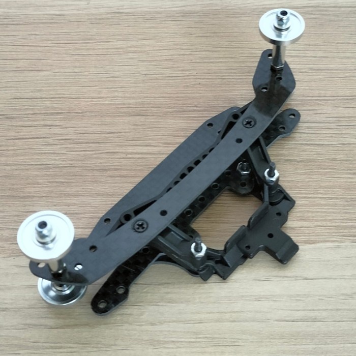 Rear Bumper Akar Carbon SFM + Roller - Tamiya rep