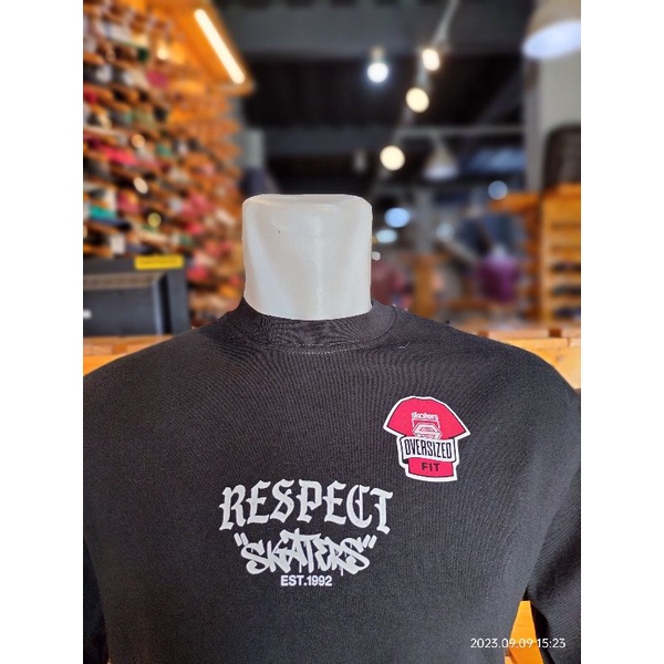 kaos skaters original hitam