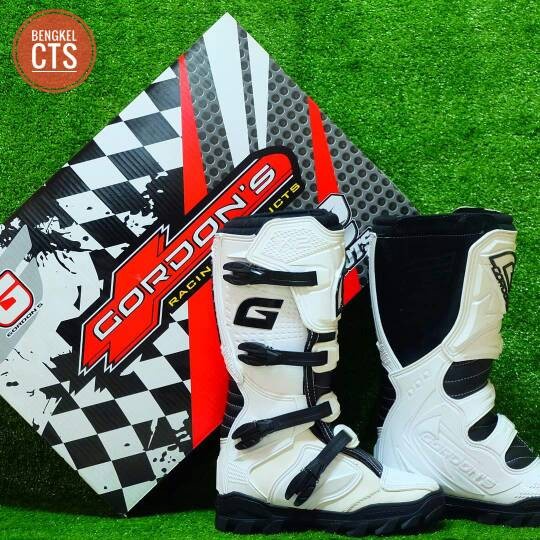 Bestseller Sepatu Boots Trail Gordon K2