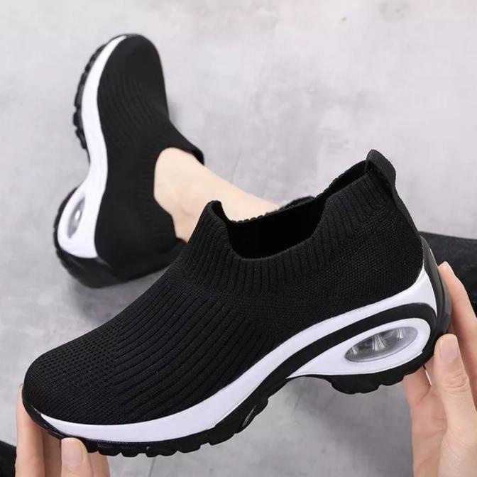 Sepatu Sneakers Wanita Slip On Import Kets Casual Tanpa Tali Terbaru