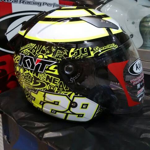 Helm Kyt Galaxy Slide Motif Andrea Iannone White Black Yellow