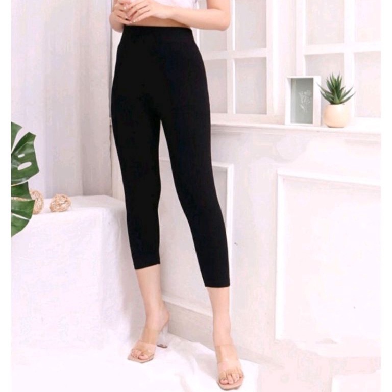 Tren Kekinian.. Legging Wanita Tebal 7 per 8 jumbo Polos