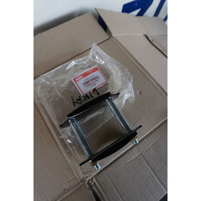 Anting Per / Spring Shackle Mobil Suzuki ST-100 terbaik