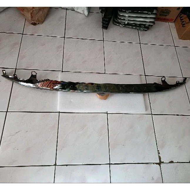 Trunklid Bagasi Fortuner 2021 GR Black Chrome Original