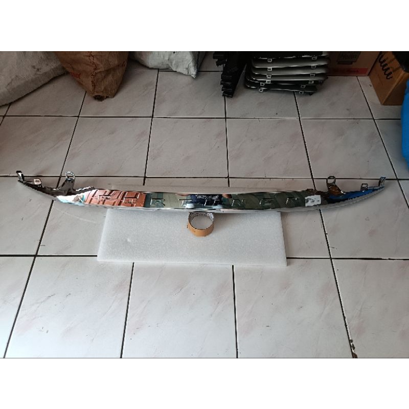 trunklid Bagasi Fortuner VRZ chrome Original