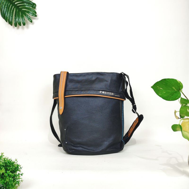 Sling bag porter