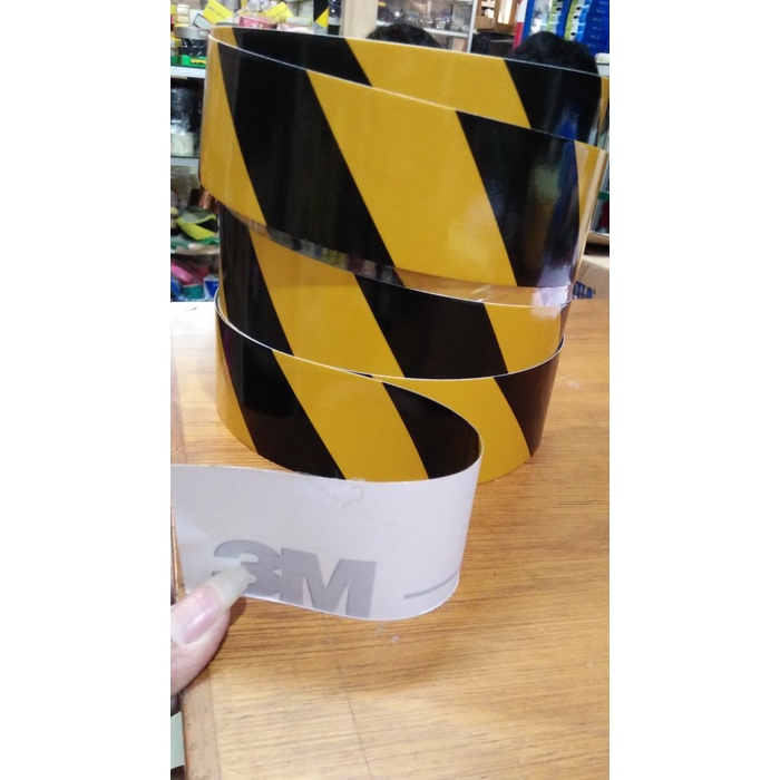 Terlaris 3M Sticker Reflective-Scotchlite 3M 610 Kuning Hitam
