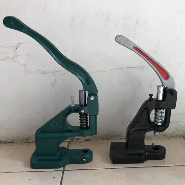 Mesin Press Mata Ayam / Hand Press Paku Centang Kancing Dan Mata Ayam