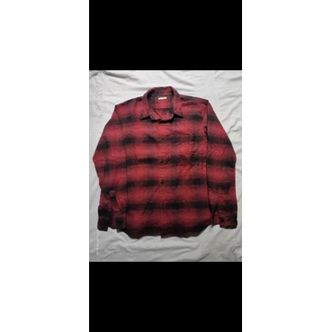 Veterano uniqlo merah