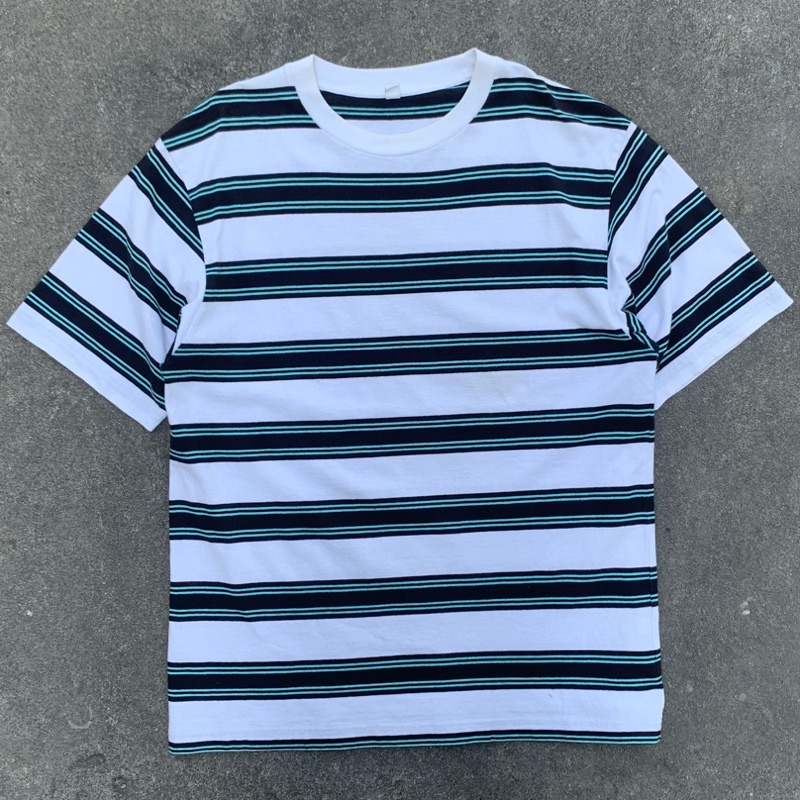 KAOS UNIQLO STRIPE SECOND