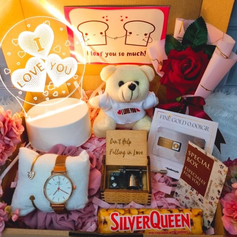 

Best Seller Hampers Cewek / Kotak Musik / Kado Pacar / Hadiah Cewek murah