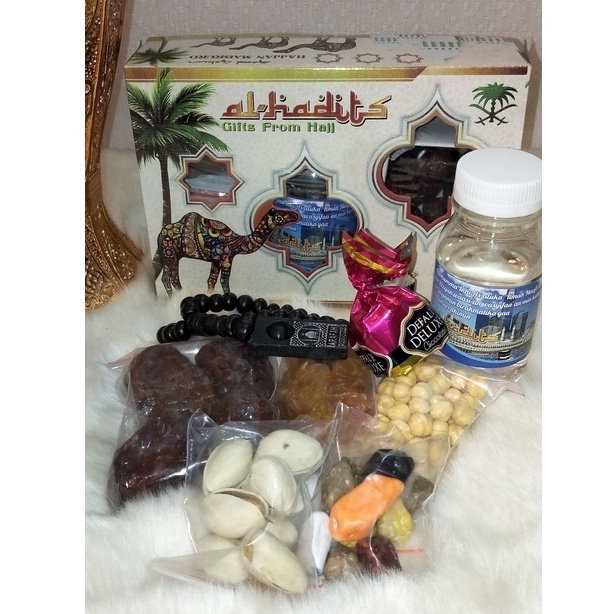 

DXBG9926 PAKET PISTACHIO/ Oleh Oleh Haji Umroh Souvenir
