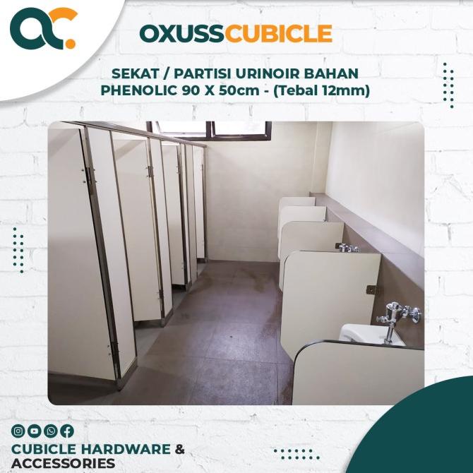 Partisi Urinoir Pembatas Urinal Phenolic Board (500X900X12Mm)